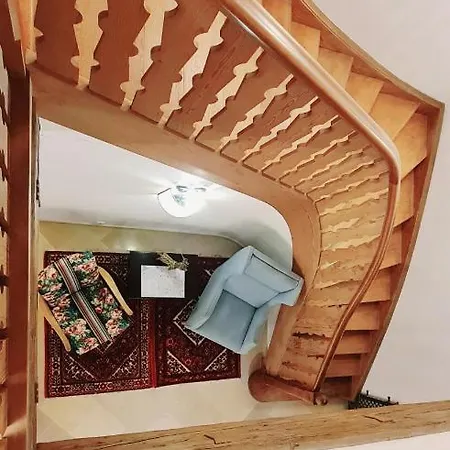 Alpenblick بيت للعطل *